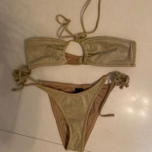 Gold Triangl Bikini